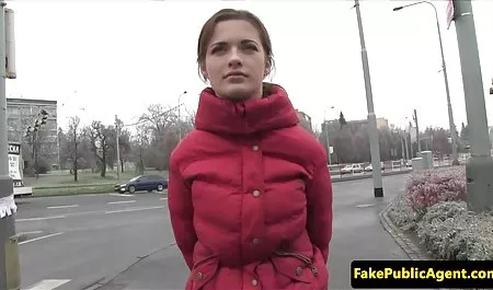 پیرمرد یک خانم معشوقه جوان را به اتاق خواب آورد و به او فیلم سکسی دانلود مستقیم تجاوز کرد