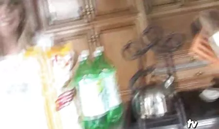 مردی همسر خود را با كنجیله دلپذیر و غیر منتظره از خواب فیلم سکسی خارجی با لینک مستقیم بیدار كرد